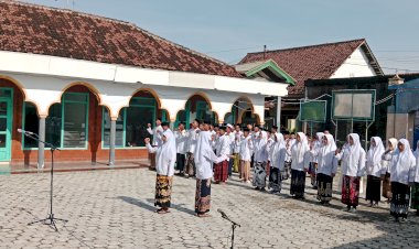 Upacara Hari Santri 2025 di Yayasan Ponpes Al Falah Leces Berlangsung Khidmat